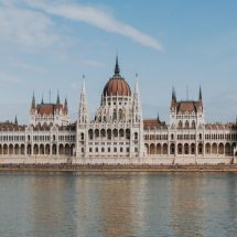 Kétharmados többséggel alapíthat kormányt a Tisza Párt