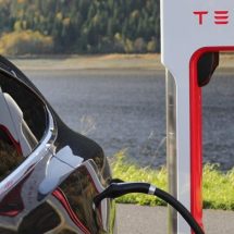 Gyengén rajtolt 2026-ban a Tesla