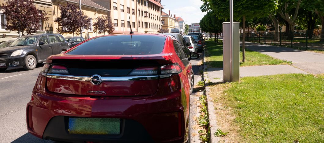 40 ezer jármű zöld rendszámát kell cserélni fehérre novemberig